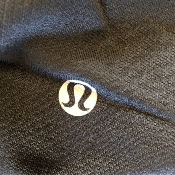 🦊 Dark Grey Lululemon Ebb to Street Crops - Picture 8 of 8